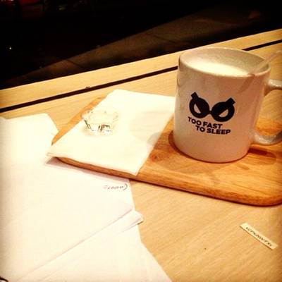 ร้านอาหาร Too Fast To Sleep