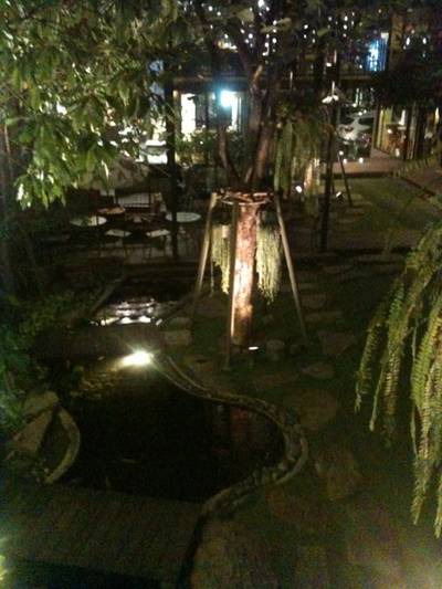 ร้านอาหาร HOBS Bar & Restaurant  Aree Garden