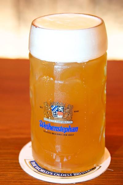 สำหรับสมาคมคนรักเบียร์ ที่กำลังมองหาเบียร์คุณภาพดี ที่ ร้านอาหาร Beer Capital Bangkok