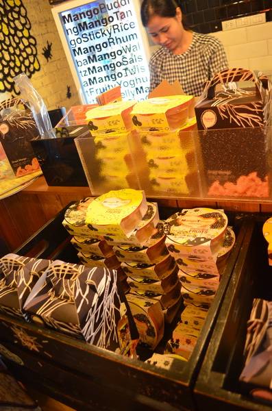 ขนมในร้าน ที่ ร้านอาหาร Mango Tango สยามสแควร์