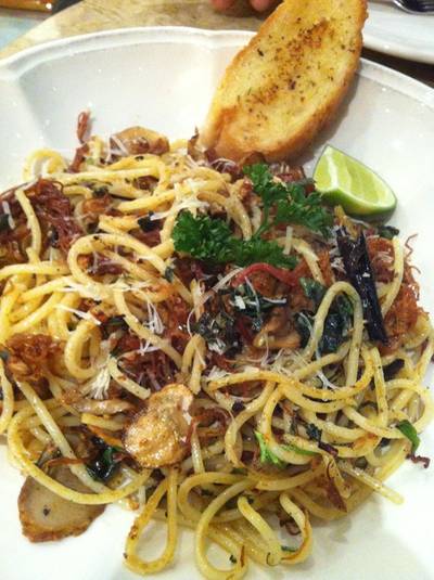 spaghetti corned beef ที่ ร้านอาหาร Buttercup