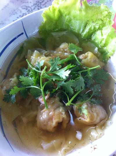 เกี๋ยวกุ้งแสนอร่อย ที่ ร้านอาหาร ร้านก๋วยเตี๋ยวปลา ด๊อกเตอร์รวมโชค เกี๋ยวกุ้งแสนอร่อย ที่ ร้านอาหาร ร้านก๋วยเตี๋ยวปลา ด๊อกเตอร์รวมโชค