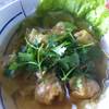 เกี๋ยวกุ้งแสนอร่อย ที่ ร้านอาหาร ร้านก๋วยเตี๋ยวปลา ด๊อกเตอร์รวมโชค