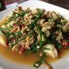 ชะอมผัดหมูสับเต้าหู้ ที่ ร้านอาหาร ครัวเก่าเก็บ
