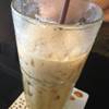 ลาเต้เย็น...70บาท นุ่มเวอร์ เพลงเพราะ  ที่ ร้านอาหาร The Bedrooms Cafe