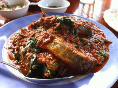 ร้านอาหาร ริมน้ำ