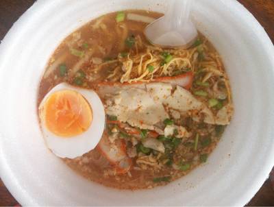ร้านอาหาร ก๋วยเตี๋ยวไข่ คุณแหม่ม