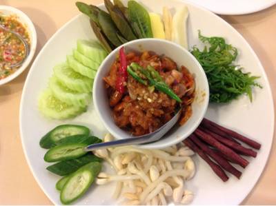 ร้านอาหาร ระย้า