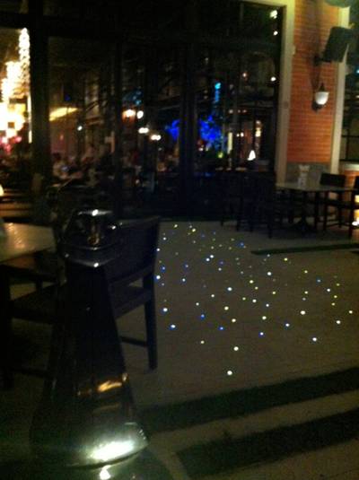 ร้านอาหาร Checkmate Bar & Bistro
