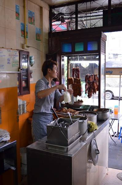 สั่งละรอ ที่ ร้านอาหาร ศิริพรโภชนา