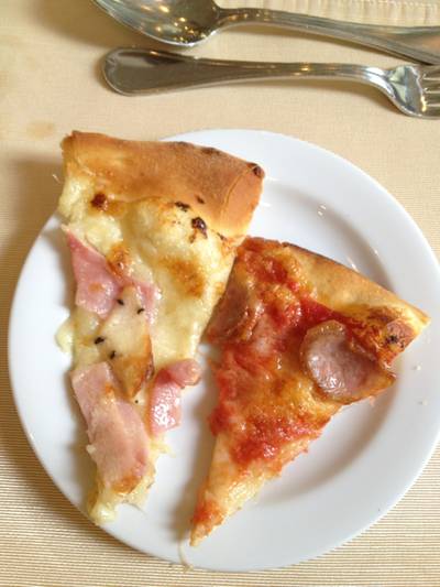 อาหารอร่อยมากโดยเฉพาะพิซซ่า ที่ ร้านอาหาร No.43 Italian Bistro