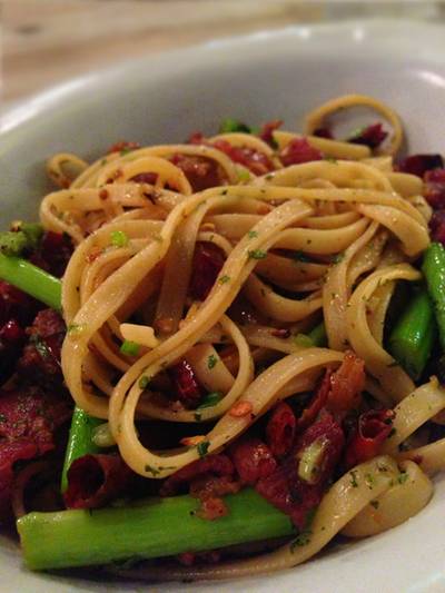 บะหมี่หมูแดง? ที่ ร้านอาหาร Dib Dib kitchen & bar