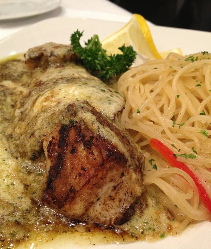 Seabass gratin กับเลมอนนิดๆ หอมอร่อยดีจัง ที่ ร้านอาหาร Another Hound Café 