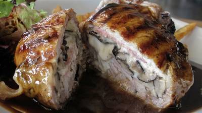Stuffed Pork Chop Mustard Sauce ที่ ร้านอาหาร Mellow Crystal Park