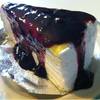 เครป บลูเบอรี่ รสชาติจัดจ้านของเนื้อบลูเบอรี่เต็มๆ ที่ ร้านอาหาร Duke Coffee & Bakery