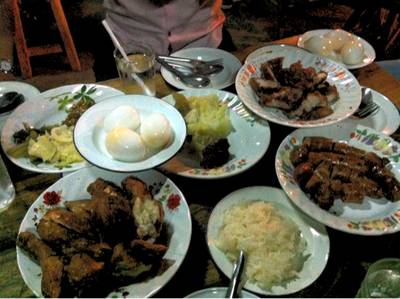 ร้านอาหาร ไก่ทอดเที่ยงคืน