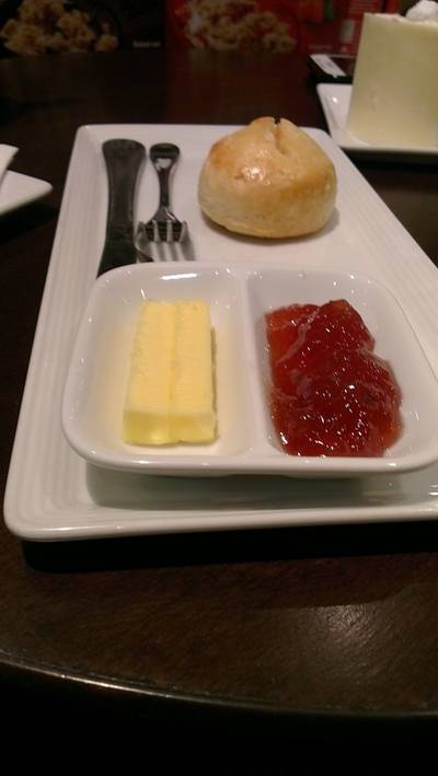 สโคน ที่ ร้านอาหาร Whittard Of Chelsea