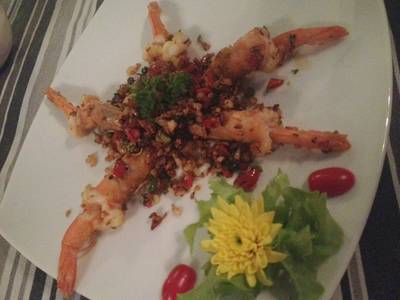 กุ้งผัดพริกขิง ที่ ร้านอาหาร Camp Havana