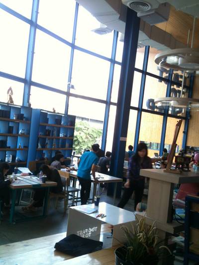 ร้านอาหาร Too Fast To Sleep
