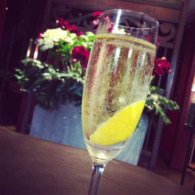 Peach Belini ที่ ร้านอาหาร Patara Fine Thai Cuisine