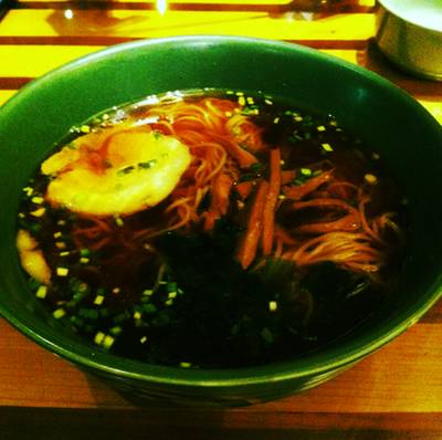 โชยุ ราเมง...รสชาติดีใช้ได้ ราคาปานกลาง ชามนี้ราคา 150฿  ที่ ร้านอาหาร Daikoku Ramen ทวิน ทาวเวอร์