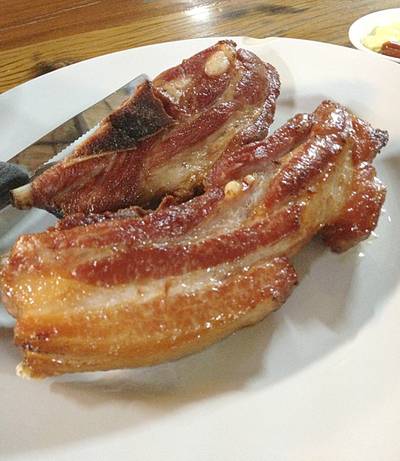 แฮมซี่โครงอ่อน  ที่ ร้านอาหาร ครัวเขาใหญ่