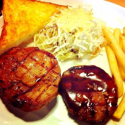 ร้านอาหาร Eat Am Are