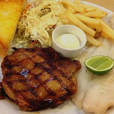 ร้านอาหาร Eat Am Are
