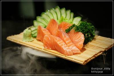 Salmon Sashimi ที่ ร้านอาหาร Sushi Masa ราชเทวี