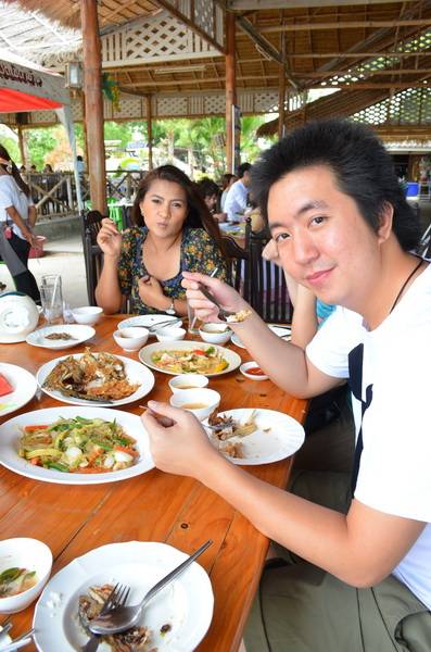 กินๆๆๆ ^^ ที่ ร้านอาหาร ปลาทู