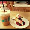 Newyork Cheese Cake w/ Blue Berry source & Cappuccino ที่ ร้านอาหาร See you latte