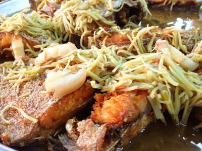ปลาเจี๋ยน ที่ ร้านอาหาร ซ้งเป็ดพะโล้ สี่แยกวังหิน