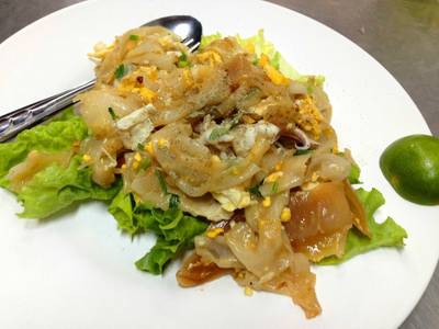 แหล่มเลยยยย ที่ ร้านอาหาร ผัดไทแม่อัม