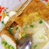 ก๊วยเตี๋ยวเส้นเล็กซักจานมั้ยคะ ที่ ร้านอาหาร ก๋วยเตี๋ยว-เกี๊ยวสะพานเหลือง