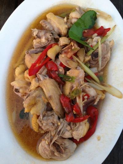 ไก่บ้านรวน (ใส่น้ำปลาเพิ่มเองเลยอร่อย) ที่ ร้านอาหาร แพอาหาร กู๊ดวิว ไก่บ้านรวน (ใส่น้ำปลาเพิ่มเองเลยอร่อย) ที่ ร้านอาหาร แพอาหาร กู๊ดวิว