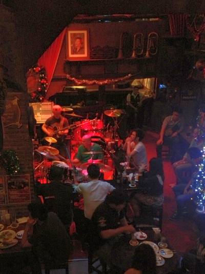 ร้านอาหาร Saxophone Pub & Restaurant
