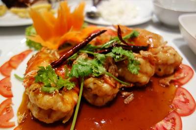 กุ้งซ๊อสมะขาม ที่ ร้านอาหาร พุทธรักษา เรสเทรอง