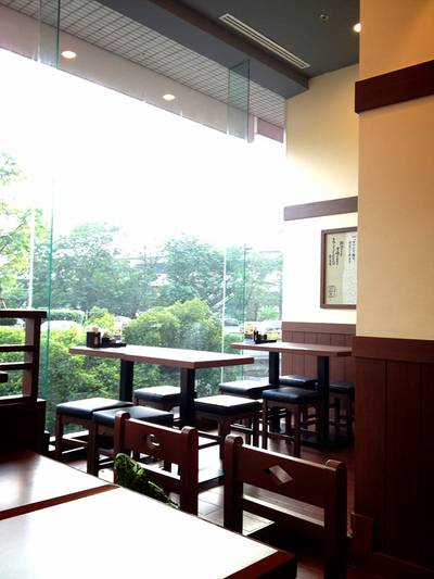 บรรยากาศภายในร้าน มองเห็นดอนเมืองโทลเวย์ ที่ ร้านอาหาร Marugame Seimen (มารุกาเมะ เซเมง) Future Park Rangsit