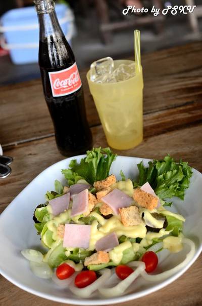 สลัดครีมแฮม 59 บาท ที่ ร้านอาหาร ขนมจีนเทวดา & สเต็ก พระราม 2