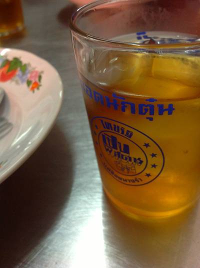 ร้านอาหาร พ่อครัวเถื่อน ยอดนักตุ๋น