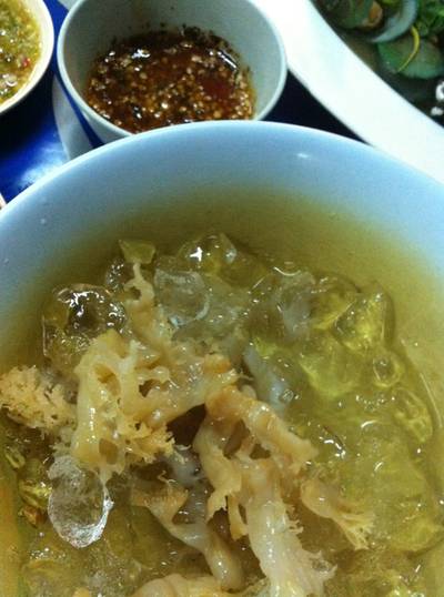 แมงกระพรุน ที่ ร้านอาหาร เส่ย