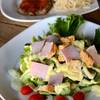 สลัดครีมแฮม 59 บาท ที่ ร้านอาหาร ขนมจีนเทวดา & สเต็ก พระราม 2