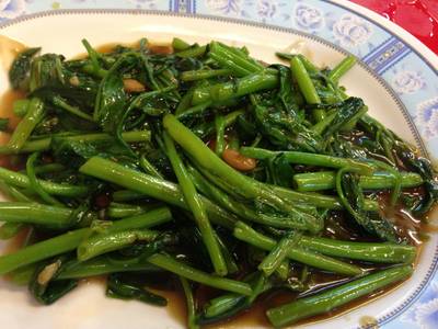 ร้านอาหาร ครัวลุงจ่า