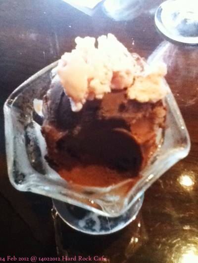 chocolate ice cream ที่ ร้านอาหาร Hard Rock Cafe Bangkok