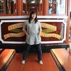 ถ่ายรูปกับจุดเด่นของร้าน ตู้โบกี้รถไฟซานฟรานฯ ตู้สีแดงน้ำตาล  ที่ ร้านอาหาร Gazebo Terminal 21