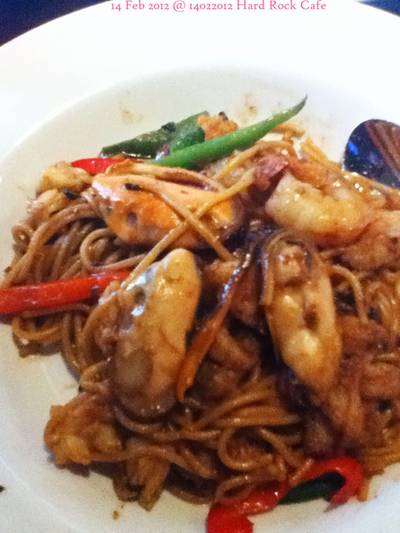 thai style seafood spaghetti ที่ ร้านอาหาร Hard Rock Cafe Bangkok
