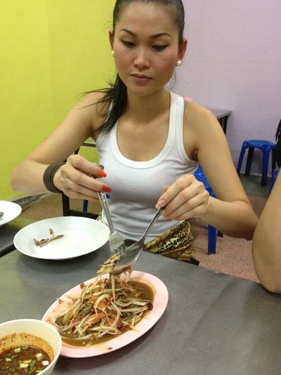 แซบๆๆๆ ที่ ร้านอาหาร เจ๊แดง. อาหารไทย-อีสาน