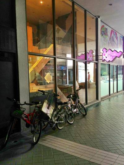 บรรยากาศทางเข้าด้านหลัง ที่ ร้านอาหาร Patisserie Mori Osaka RCA