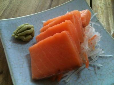 Salmon Sashimi ที่ ร้านอาหาร Itto Shokudo อิโตะโชคุโด Salmon Sashimi ที่ ร้านอาหาร Itto Shokudo อิโตะโชคุโด