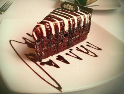 ร้านอาหาร Neil's Tavern Restaurant (Steak House) ร่วมฤดี